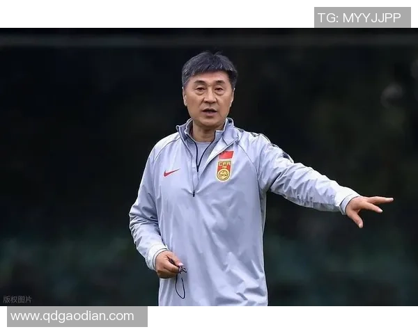 曾经辉煌却因破产困境的足球球星们的悲情人生故事